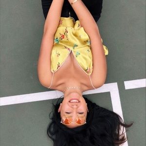 Meet your Posher, Malaya